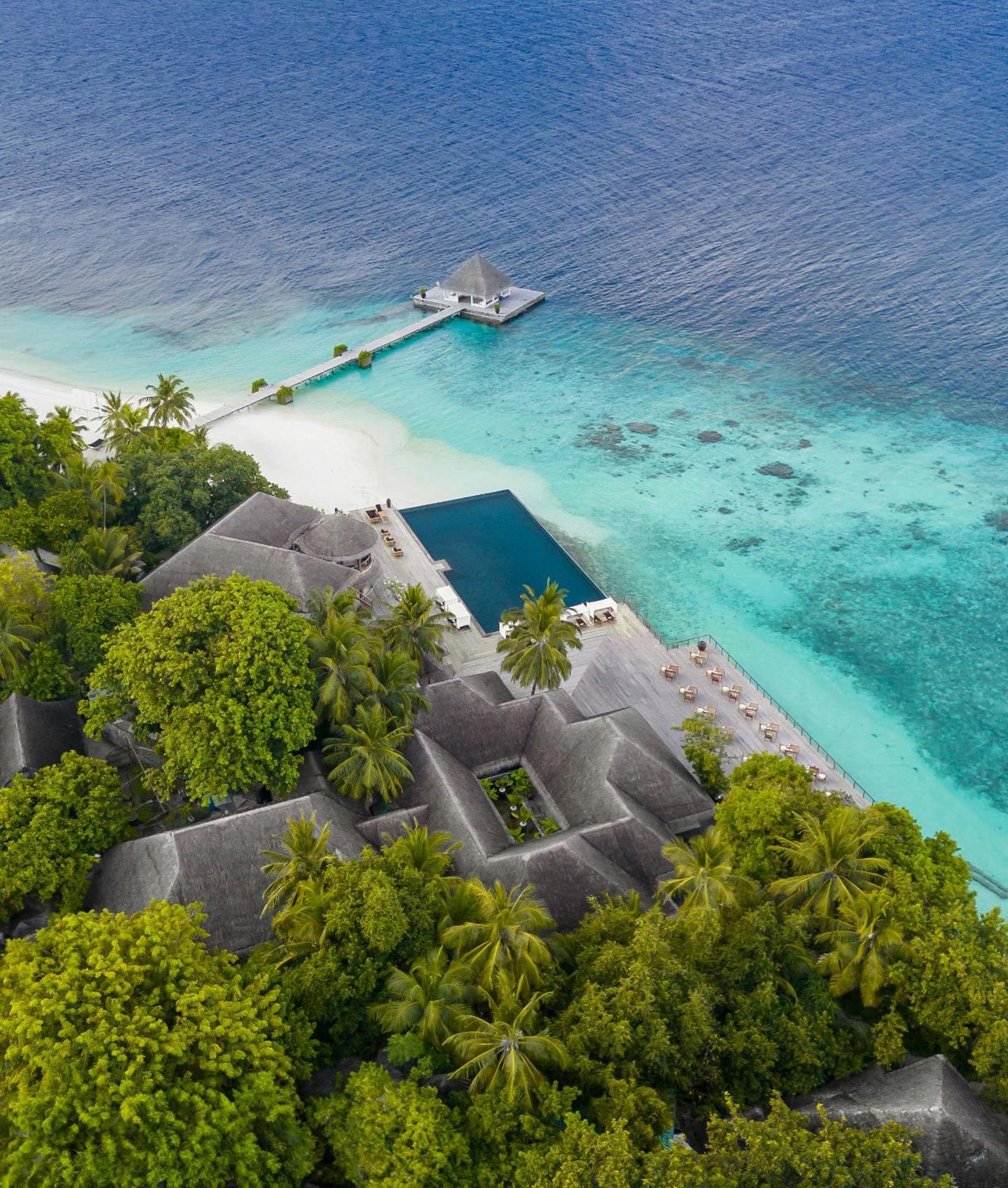Coco Bodu Hithi - 50 Percent Off Shared Roundtrip Speedboat For Stays From 1 May To September 2025 Exterior photo Aerial view of the resort