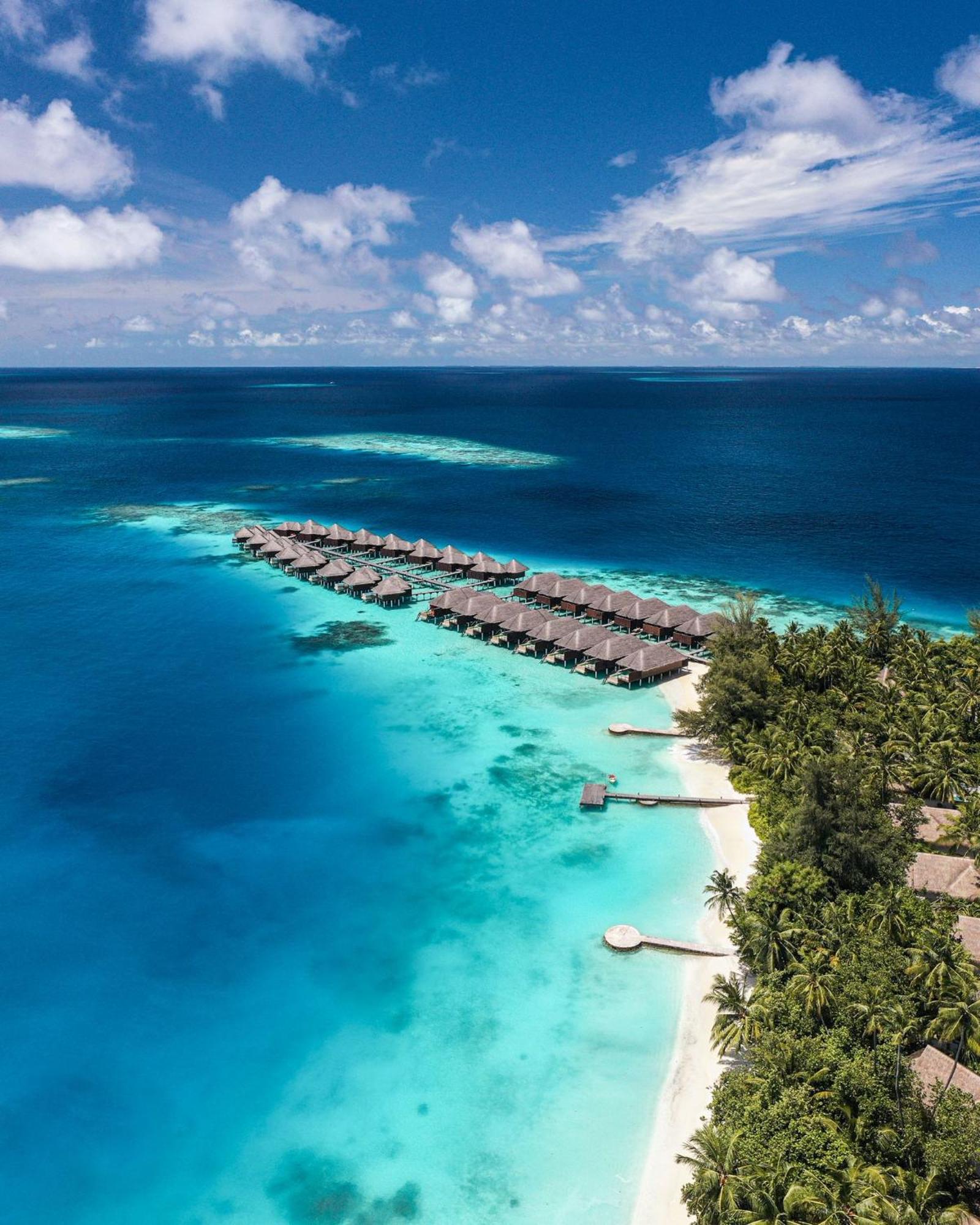 Coco Bodu Hithi - 50 Percent Off Shared Roundtrip Speedboat For Stays From 1 May To September 2025 Exterior photo The resort's villas