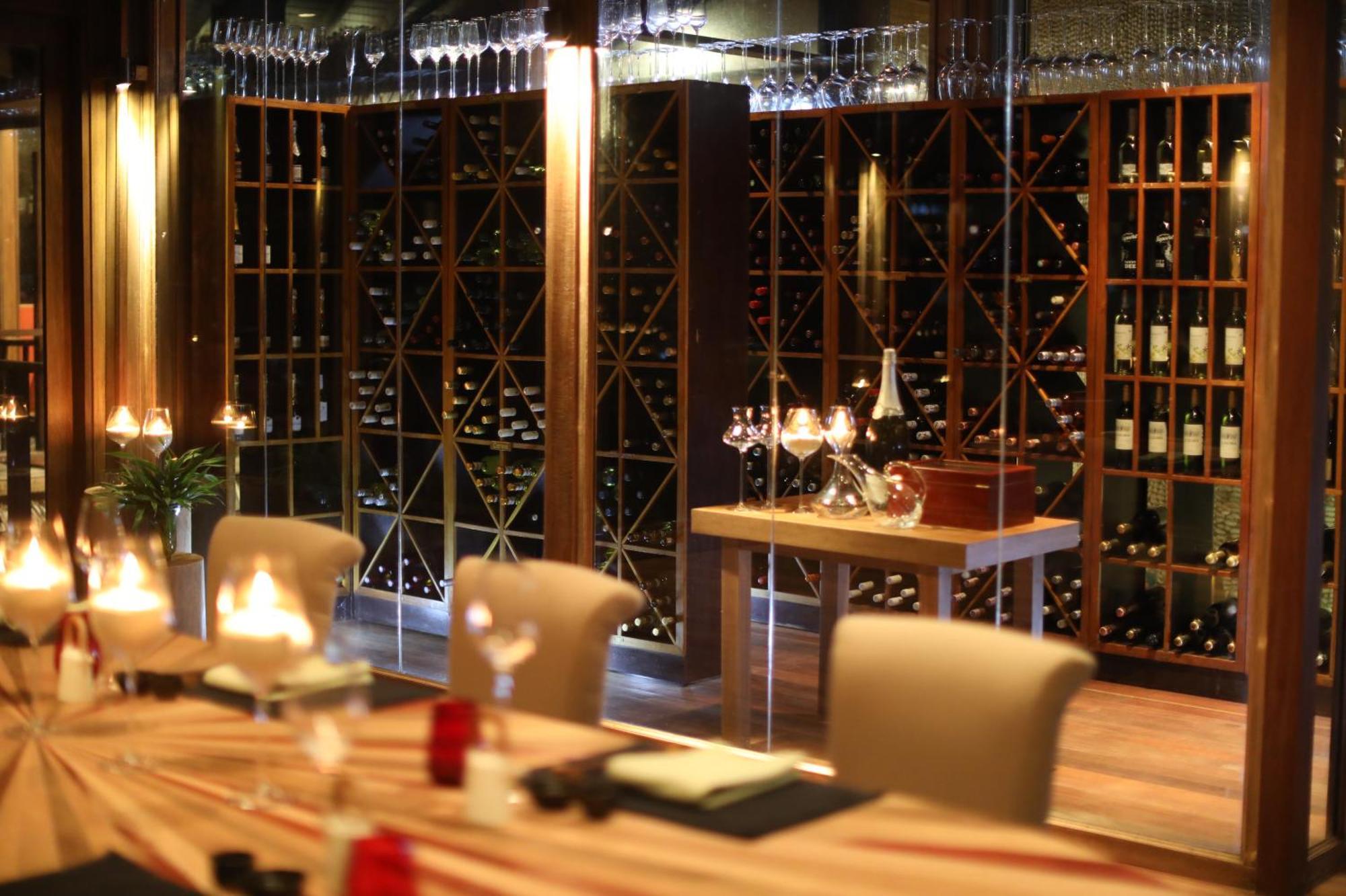 Coco Bodu Hithi - 50 Percent Off Shared Roundtrip Speedboat For Stays From 1 May To September 2025 Exterior photo Wine cellar at the restaurant