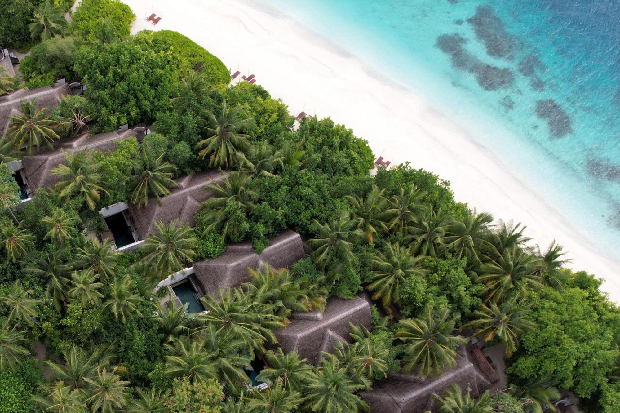 Coco Bodu Hithi - 50 Percent Off Shared Roundtrip Speedboat For Stays From 1 May To September 2025 Exterior photo The beach at the resort